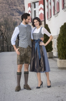 Landhaus_Trachten_in_Wien-Hammerschmid_Winter_2018-2019Tracht 40